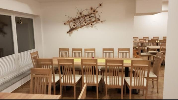 Hotel And Restaurant Ana Hrib-Loski Potok Экстерьер фото