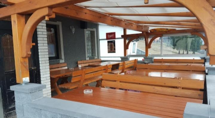 Hotel And Restaurant Ana Hrib-Loski Potok Экстерьер фото